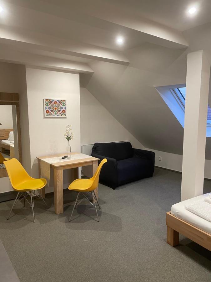 Mikulov Inn - Apartments Slunce Dış mekan fotoğraf