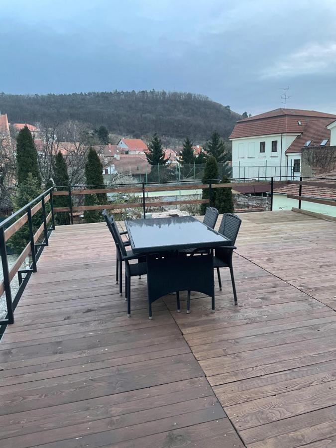 Mikulov Inn - Apartments Slunce Dış mekan fotoğraf