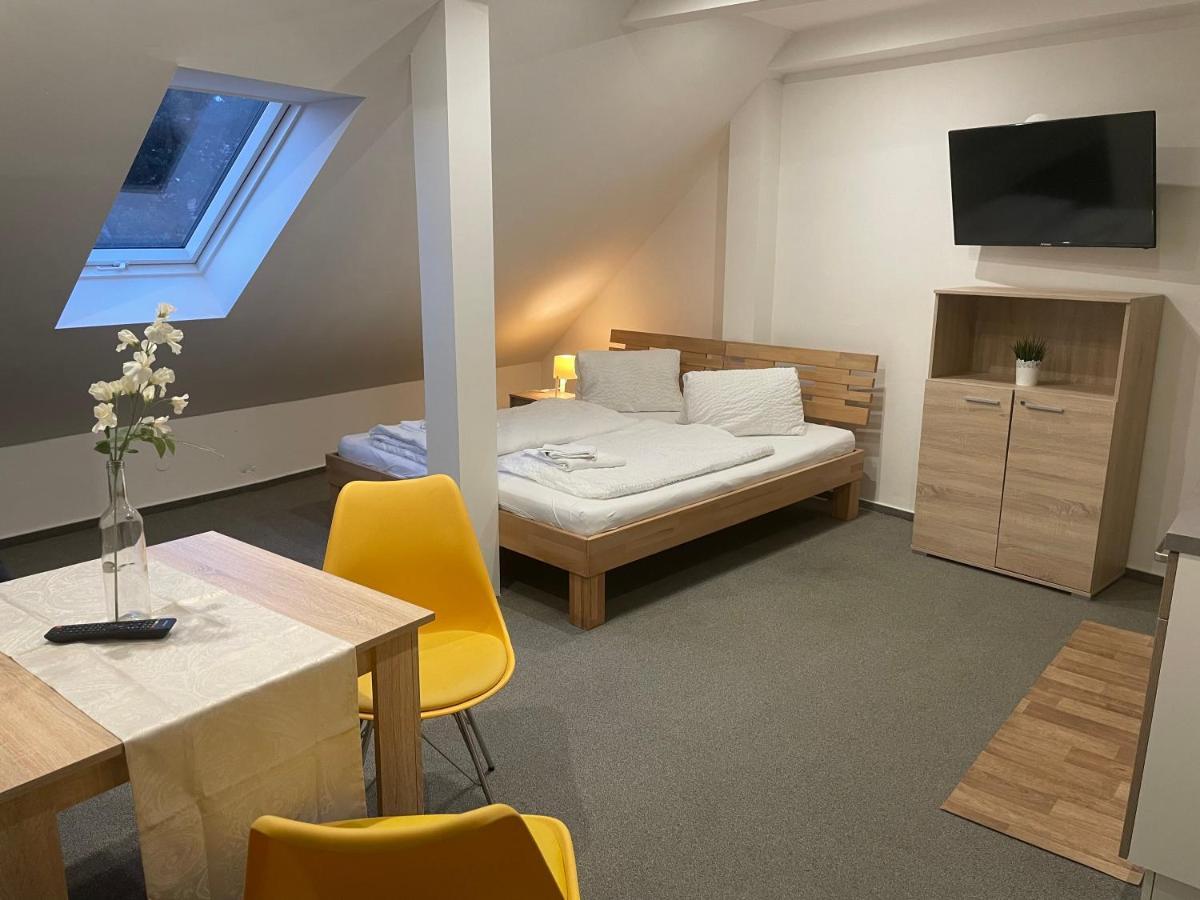 Mikulov Inn - Apartments Slunce Dış mekan fotoğraf