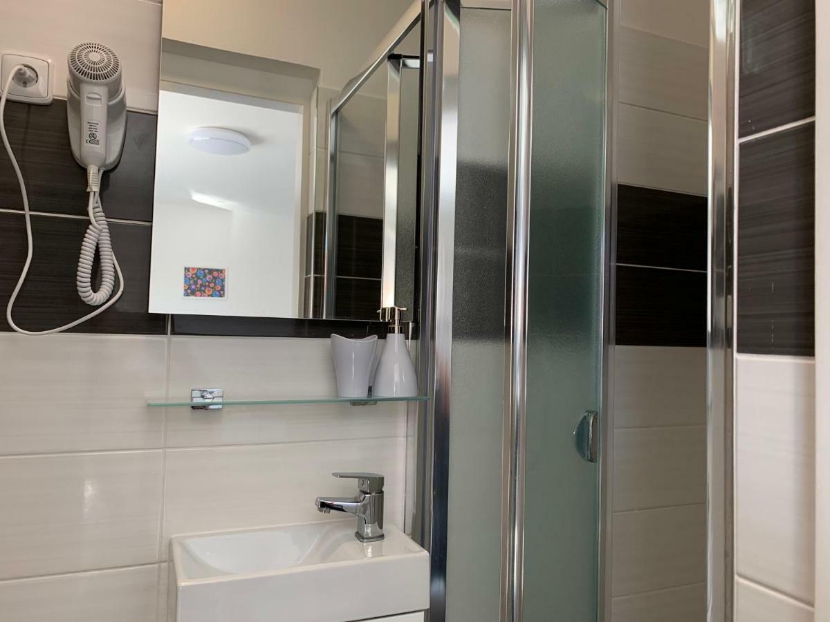 Mikulov Inn - Apartments Slunce Dış mekan fotoğraf